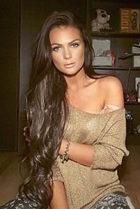 Stunning styles you can create using 30" hair extensions